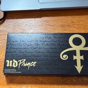 Urban Decay Prince Limited Edition Palette